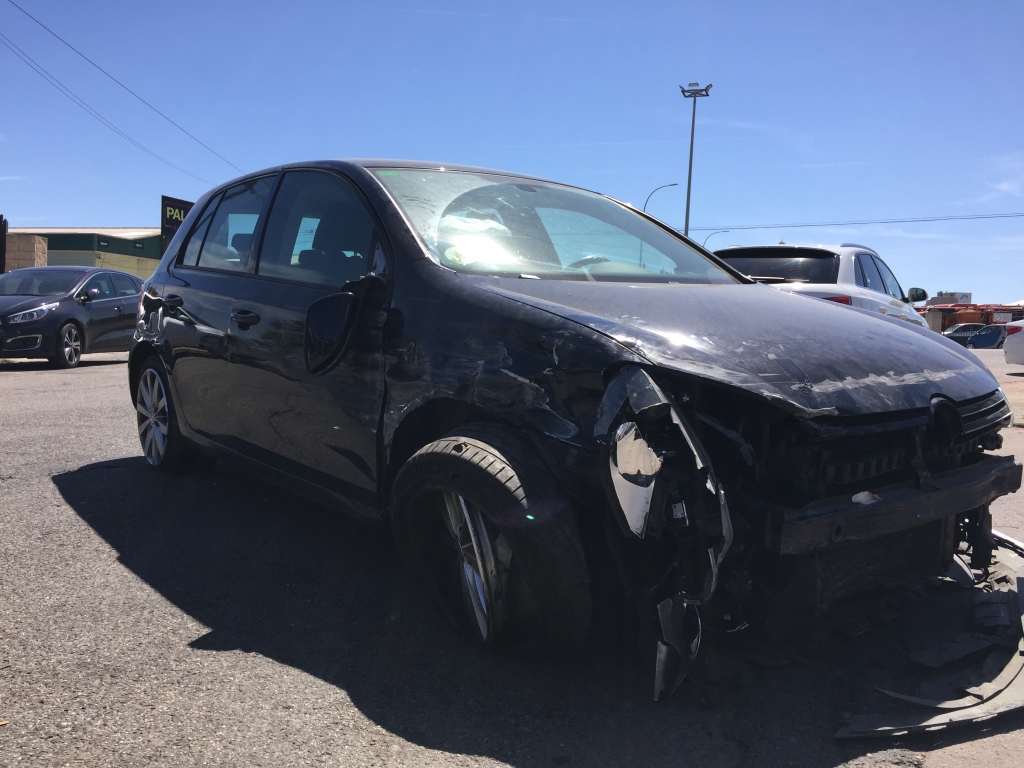 VOLKSWAGEN GOLF VI 2.0 TDI 140CV