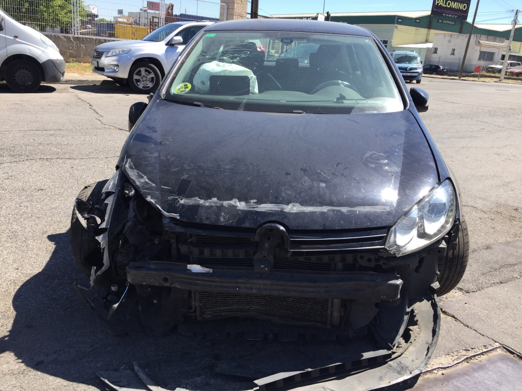 VOLKSWAGEN GOLF VI 2.0 TDI 140CV