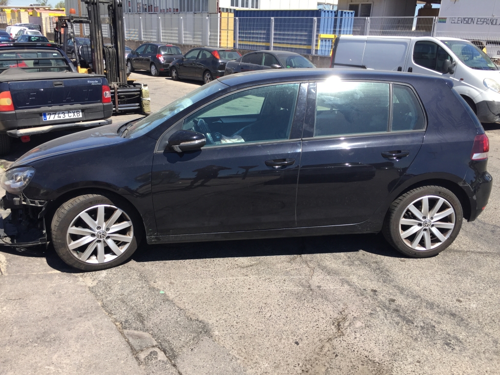 VOLKSWAGEN GOLF VI 2.0 TDI 140CV