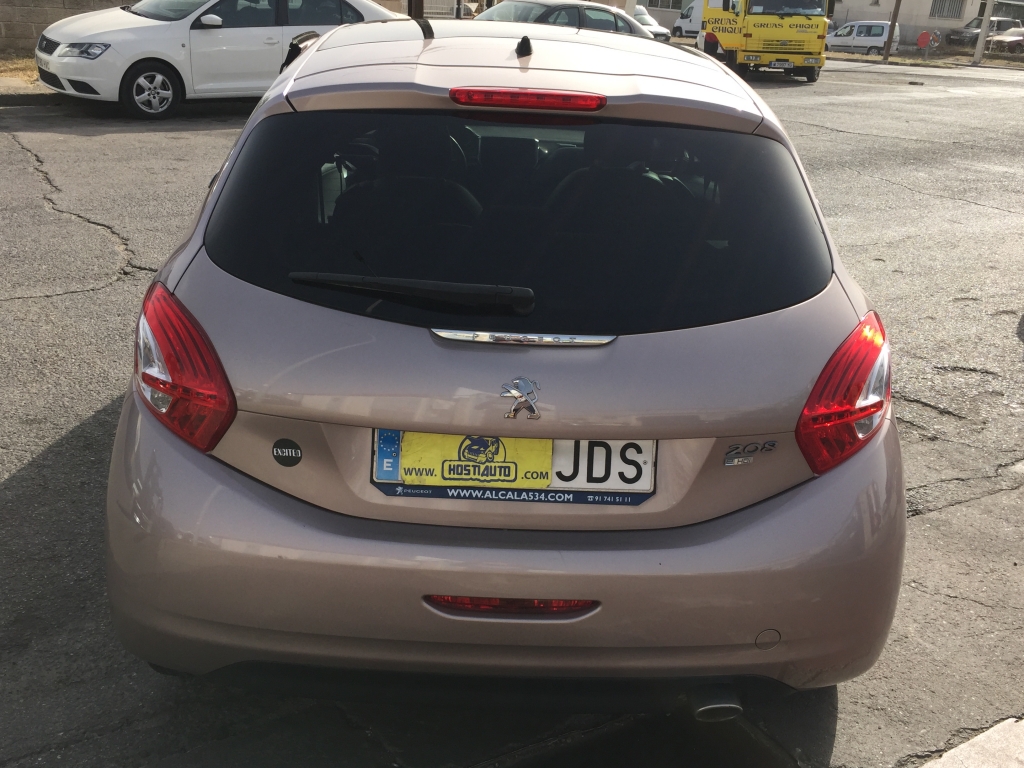 PEUGEOT 208 ALLURE 1.6 HDI 92CV