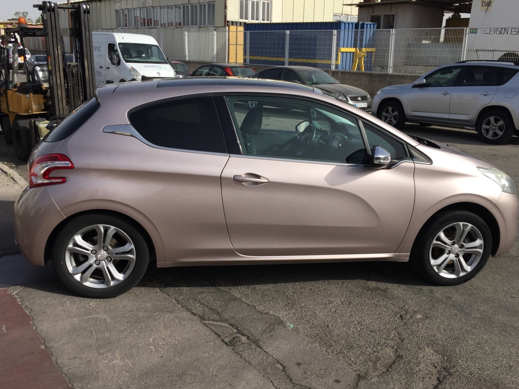 PEUGEOT 208 ALLURE 1.6 HDI 92CV