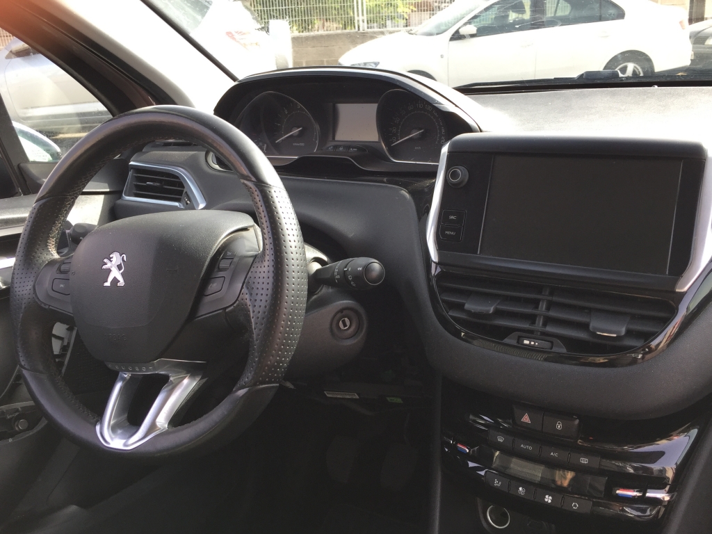 PEUGEOT 208 ALLURE 1.6 HDI 92CV