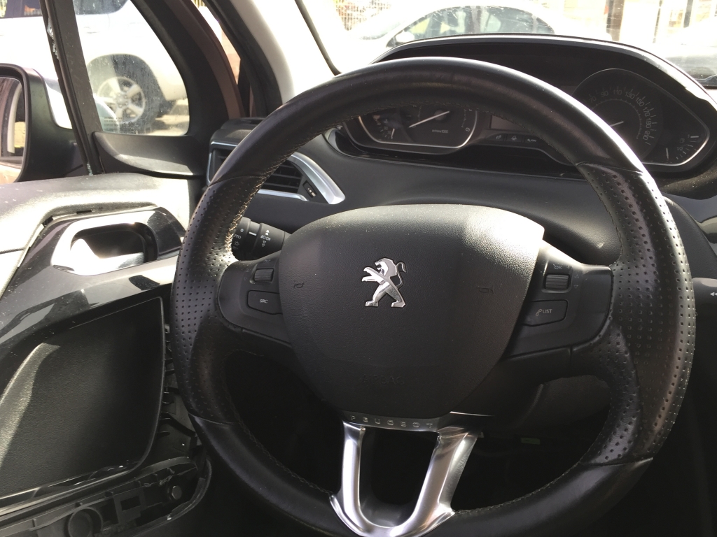 PEUGEOT 208 ALLURE 1.6 HDI 92CV