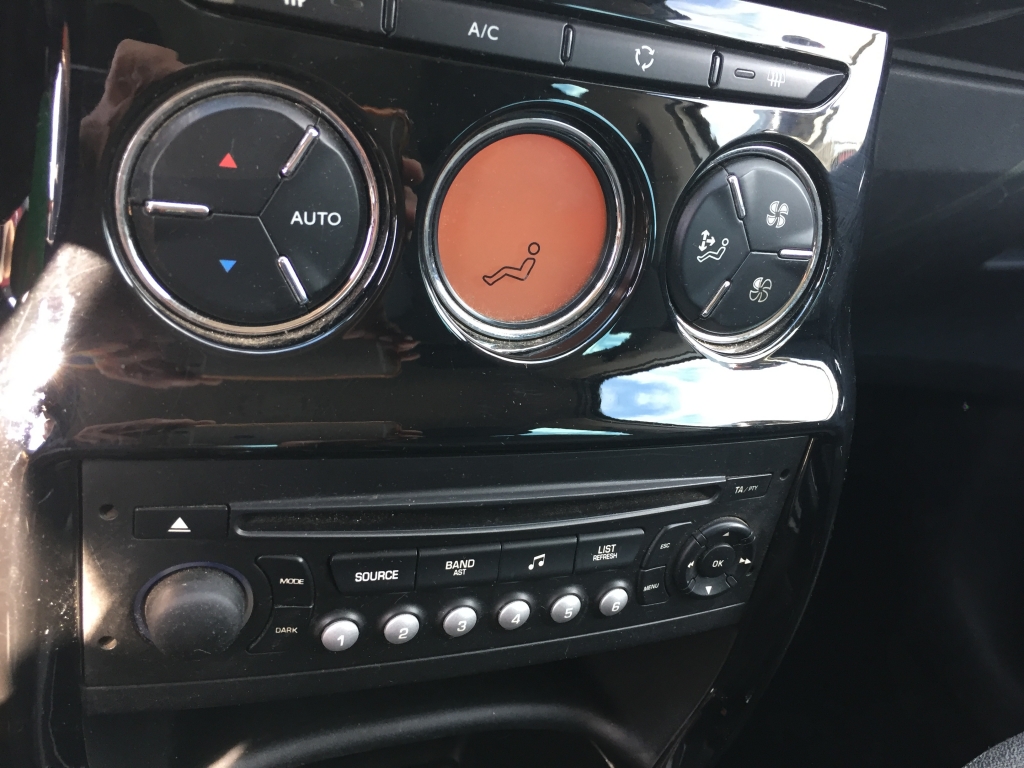 CITROEN C3 SELECTION 1.4 INY 74CV