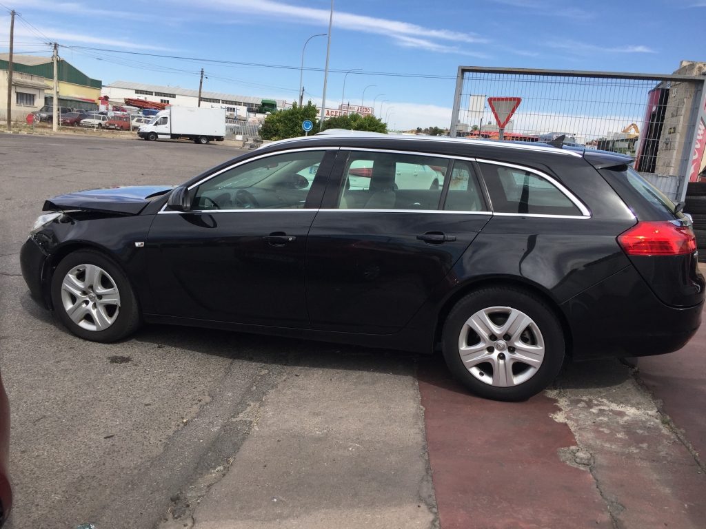 OPEL INSIGNIA TOURER 2.0 CDTI 130CV