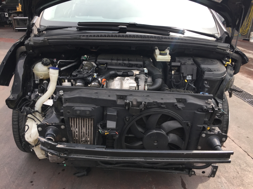 PEUGEOT 3008 1.6 HDI 110CV