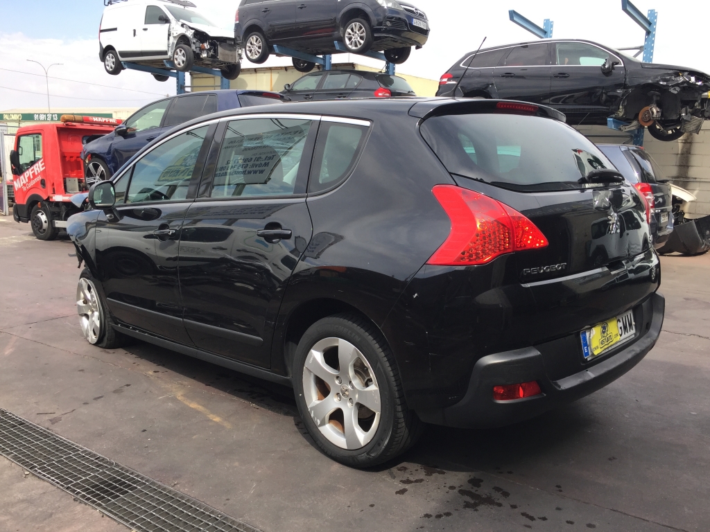 PEUGEOT 3008 1.6 HDI 110CV