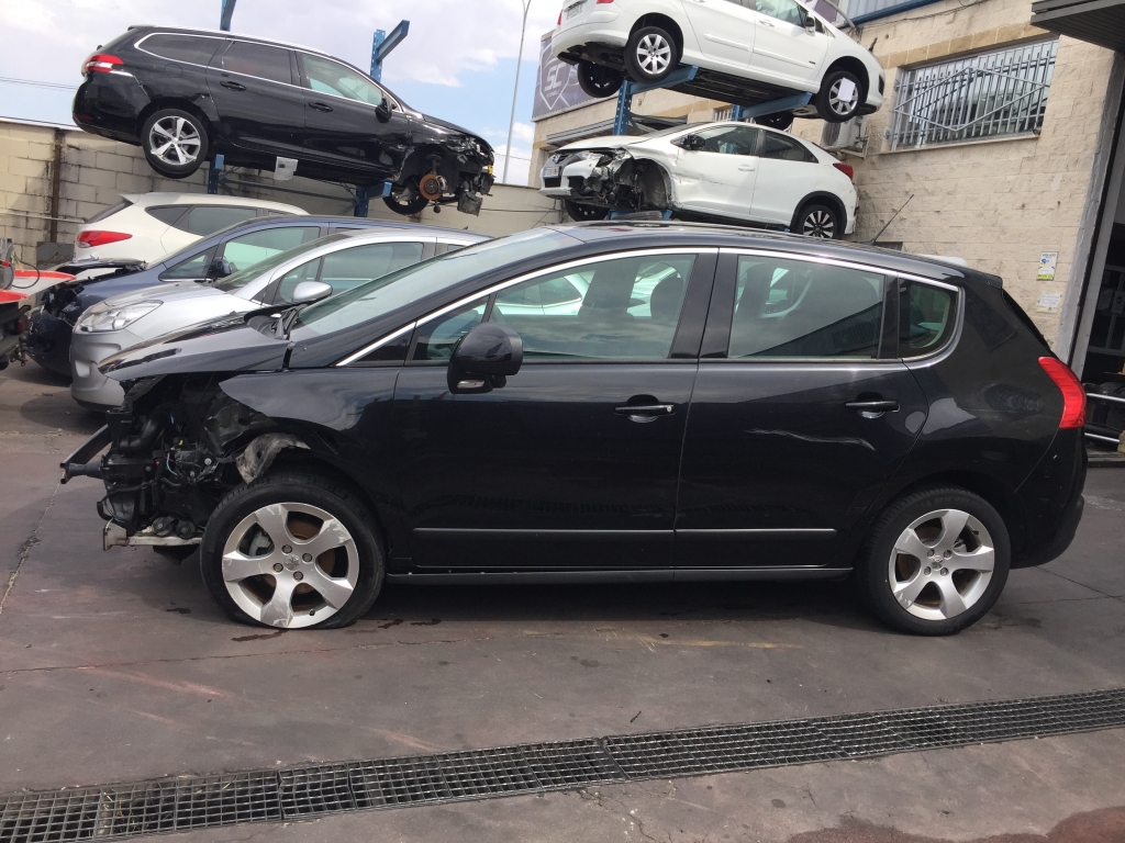 PEUGEOT 3008 1.6 HDI 110CV