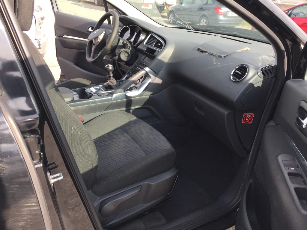 PEUGEOT 3008 1.6 HDI 110CV