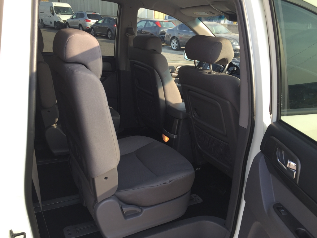 SSANGYONG RODIUS 2.0 D 155CV 7 PLAZAS