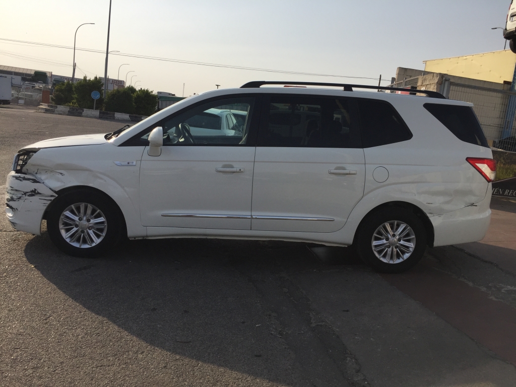 SSANGYONG RODIUS 2.0 D 155CV 7 PLAZAS