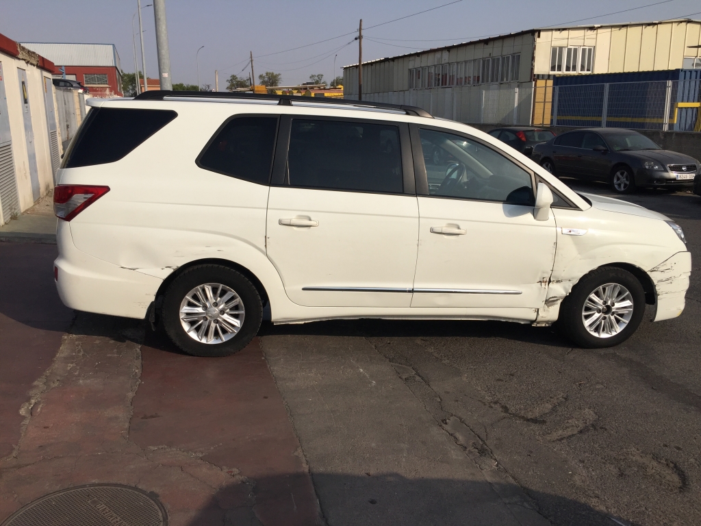 SSANGYONG RODIUS 2.0 D 155CV 7 PLAZAS