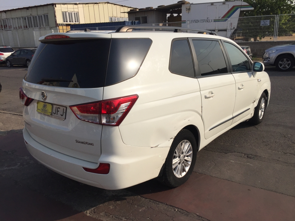 SSANGYONG RODIUS 2.0 D 155CV 7 PLAZAS