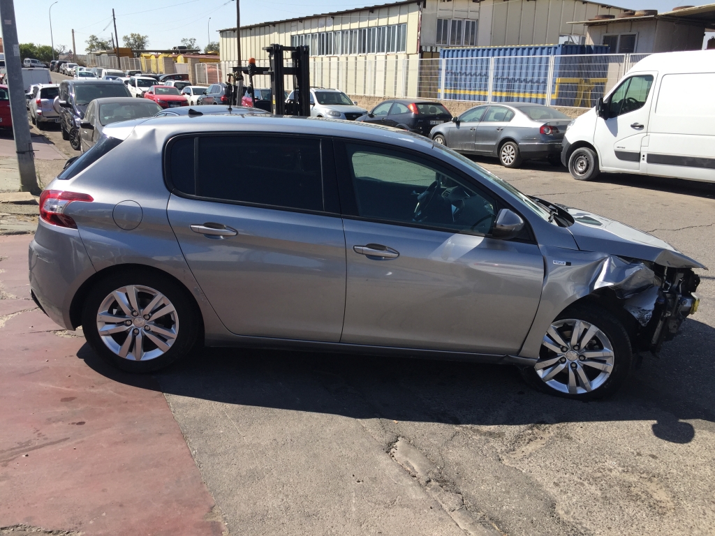 PEUGEOT 308 STYLE 1.6 BLUE HDI 100CV