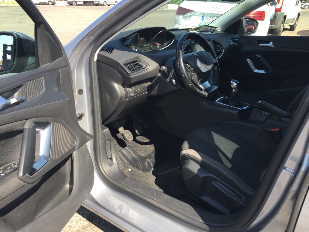 PEUGEOT 308 STYLE 1.6 BLUE HDI 100CV