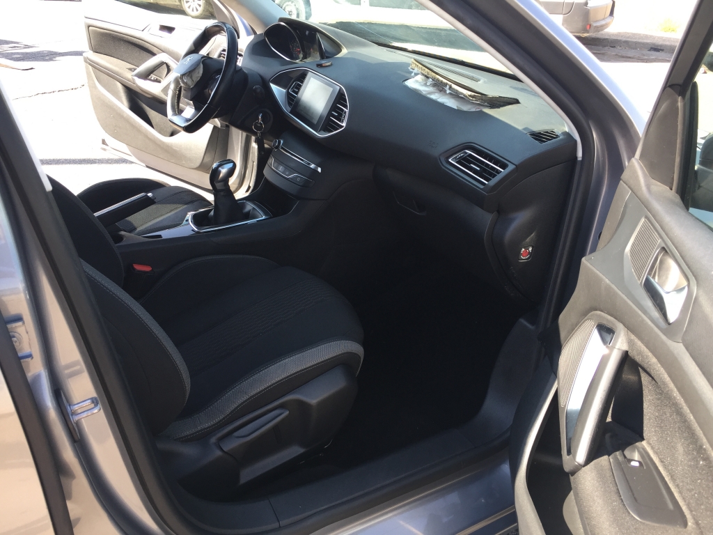 PEUGEOT 308 STYLE 1.6 BLUE HDI 100CV