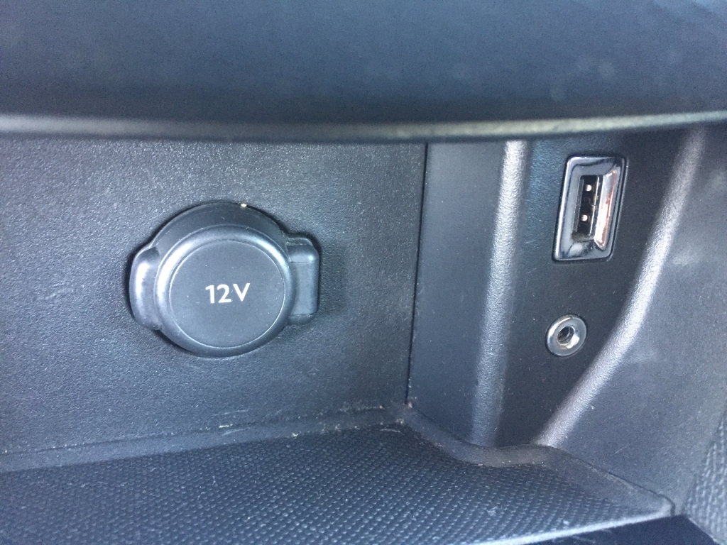 PEUGEOT 308 STYLE 1.6 BLUE HDI 100CV