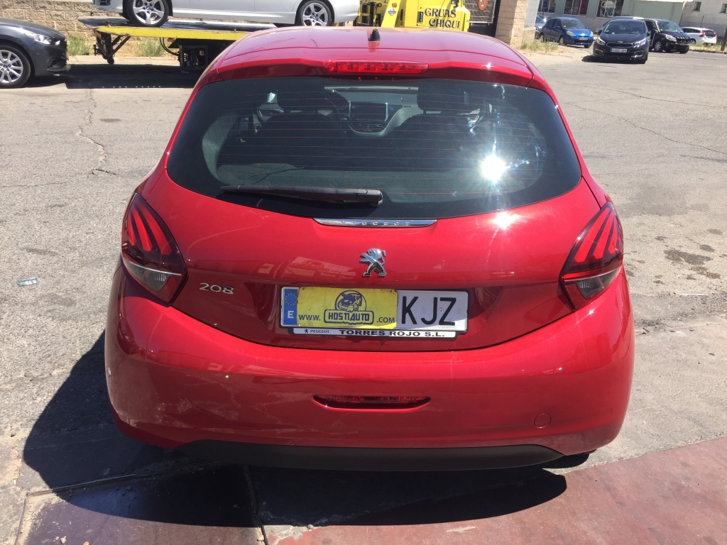 PEUGEOT 208 1.2 INY 110CV AUTOMATICO