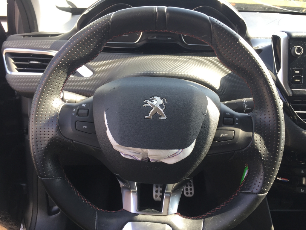 PEUGEOT 208 GT-LINE 1.2 INY 110CV