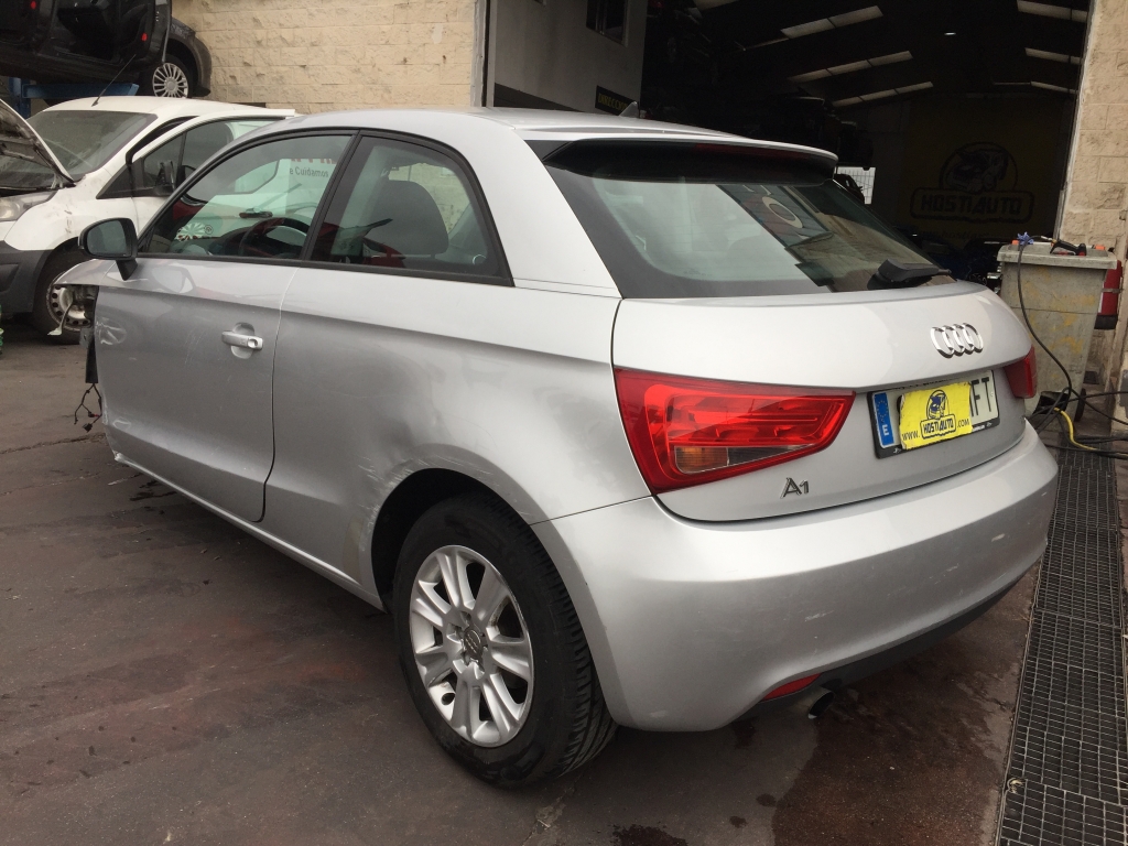 AUDI A-1 1.6 TDI 105CV