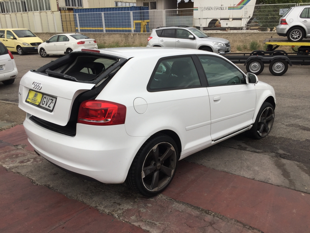 AUDI A-3 1.6 TDI 105CV