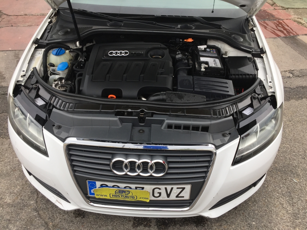 AUDI A-3 1.6 TDI 105CV