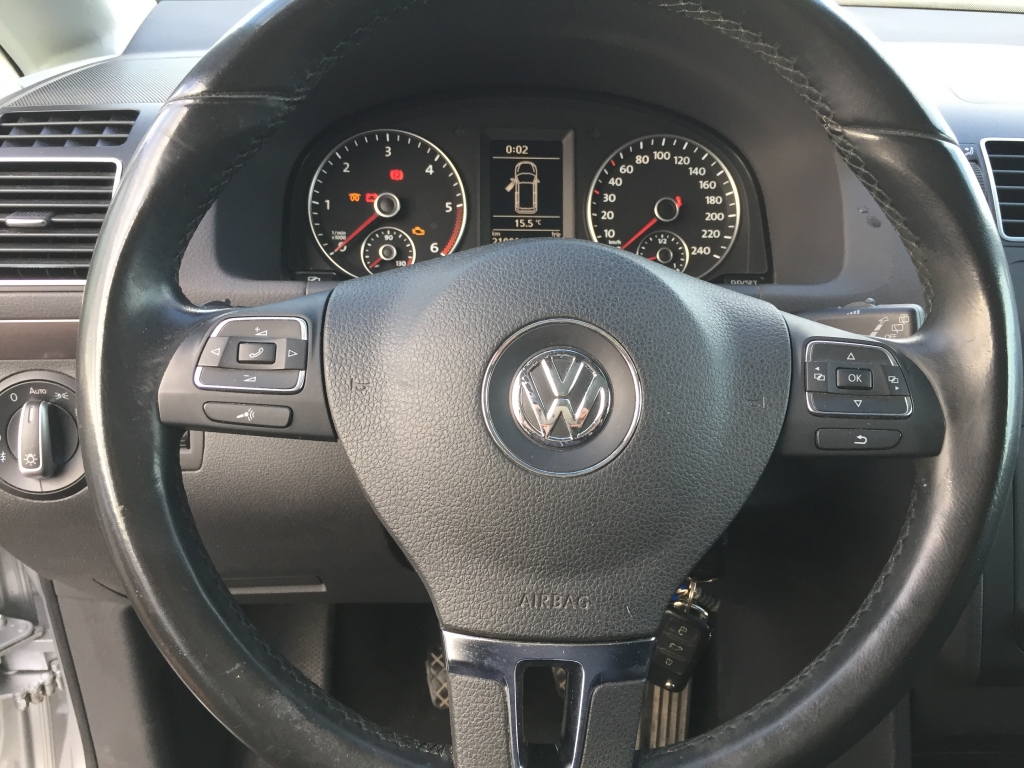 VOLKSWAGEN TOURAN 1.6 TDI 105CV