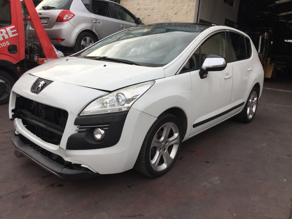 PEUGEOT 3008 1.6 HDI 110CV