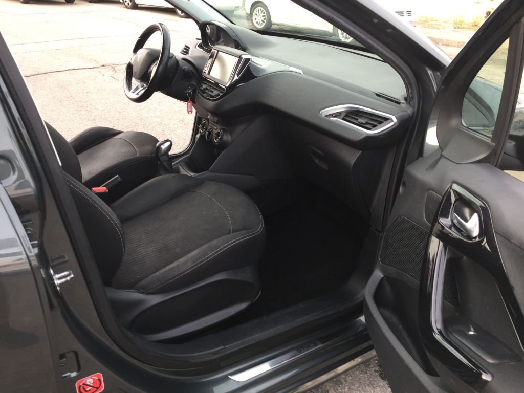 PEUGEOT 208 1.6 HDI 75CV