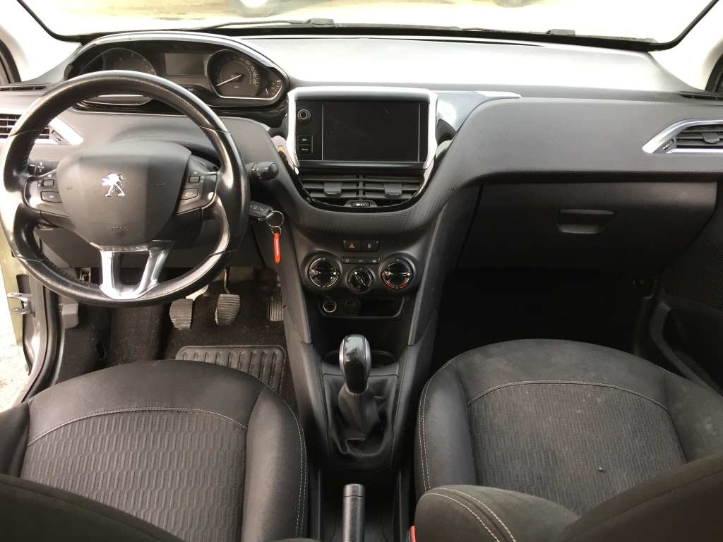 PEUGEOT 208 1.6 HDI 75CV