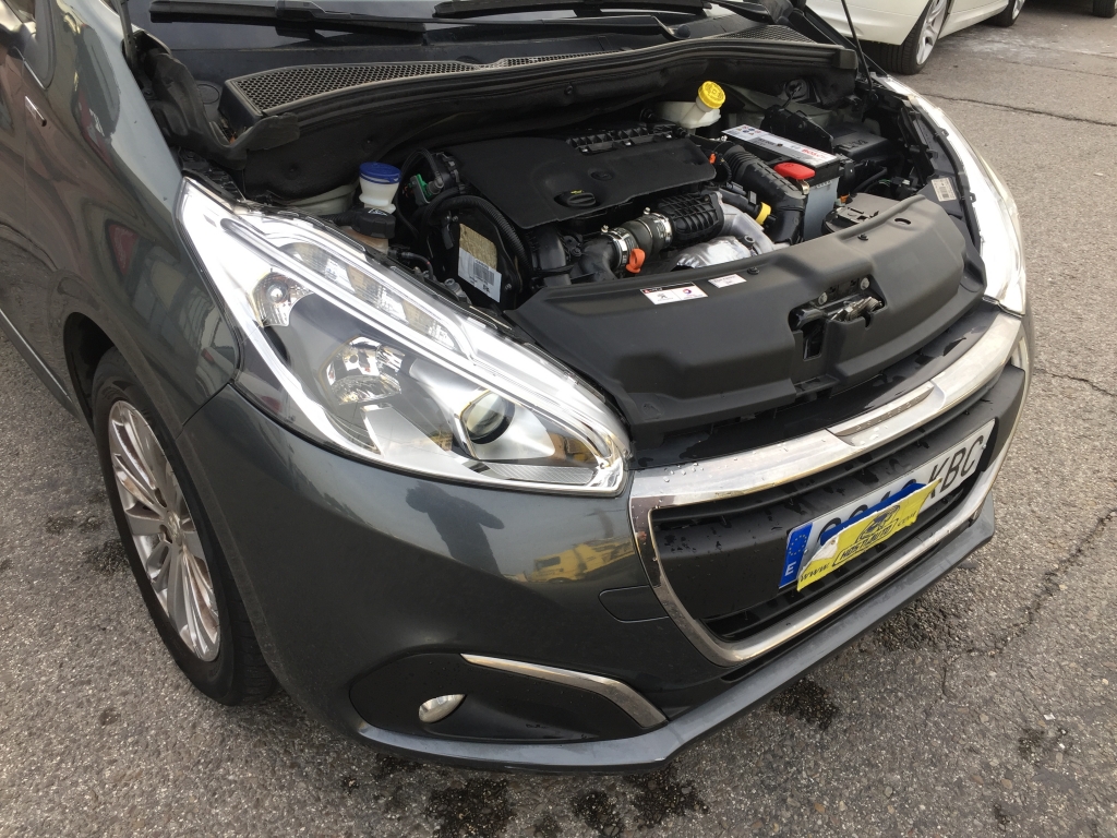 PEUGEOT 208 1.6 HDI 75CV