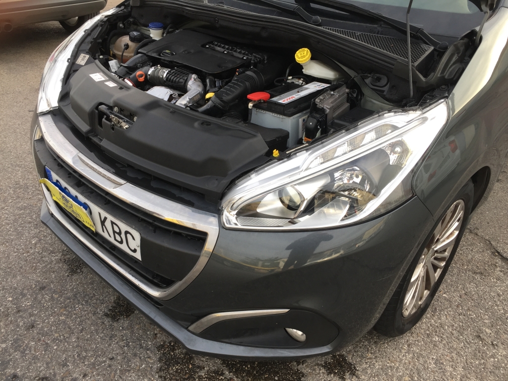 PEUGEOT 208 1.6 HDI 75CV