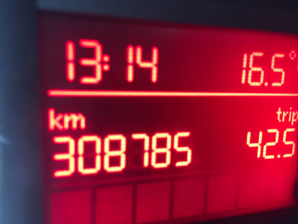 VOLKSWAGEN GOLF 1.9 TDI 105CV