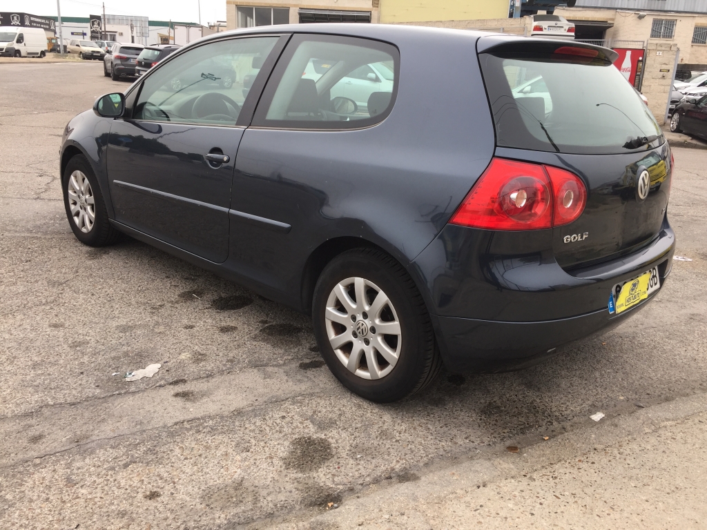 VOLKSWAGEN GOLF 1.9 TDI 105CV