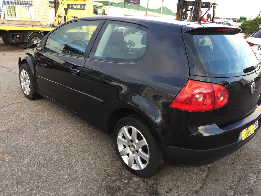 VOLKSWAGEN GOLF 1.9 TDI 105CV