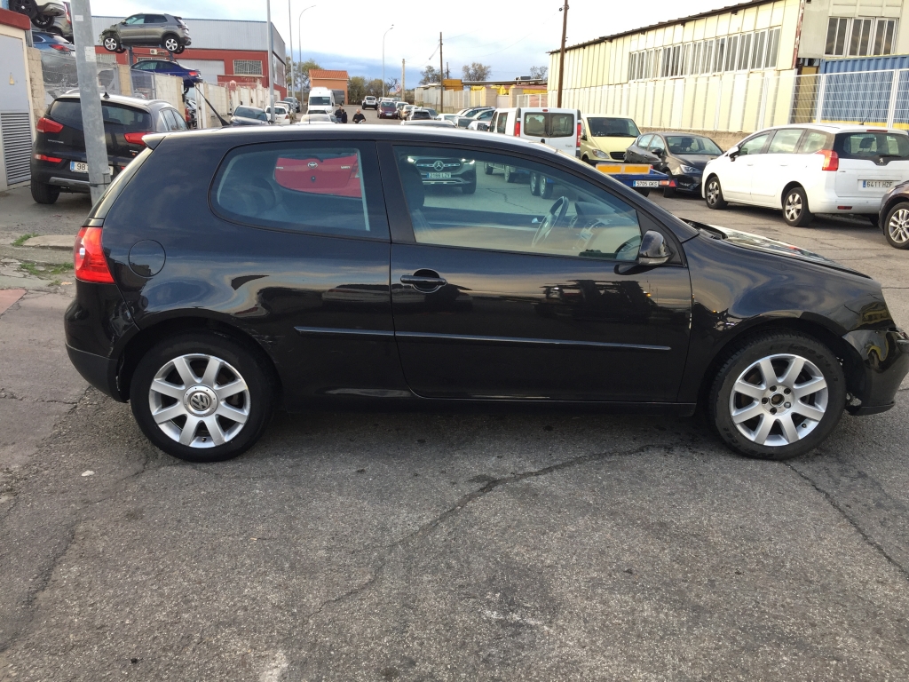VOLKSWAGEN GOLF 1.9 TDI 105CV