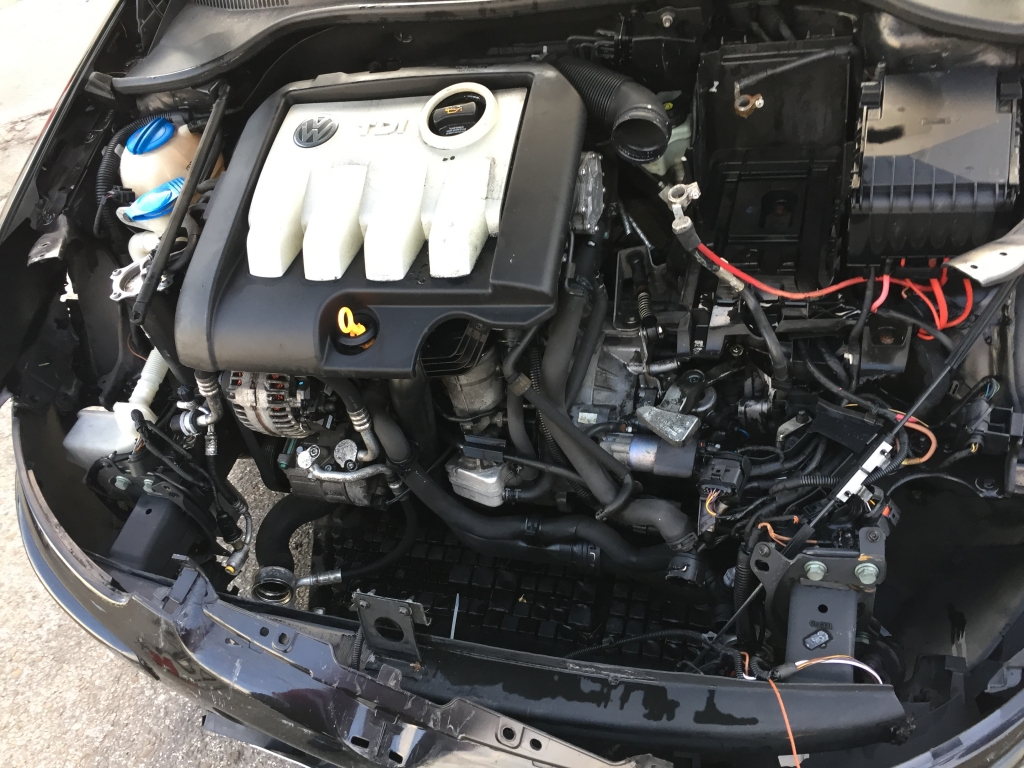 VOLKSWAGEN GOLF 1.9 TDI 105CV