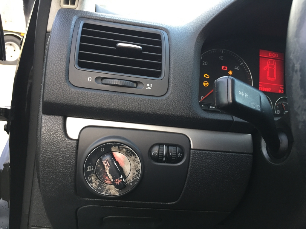 VOLKSWAGEN GOLF 1.9 TDI 105CV