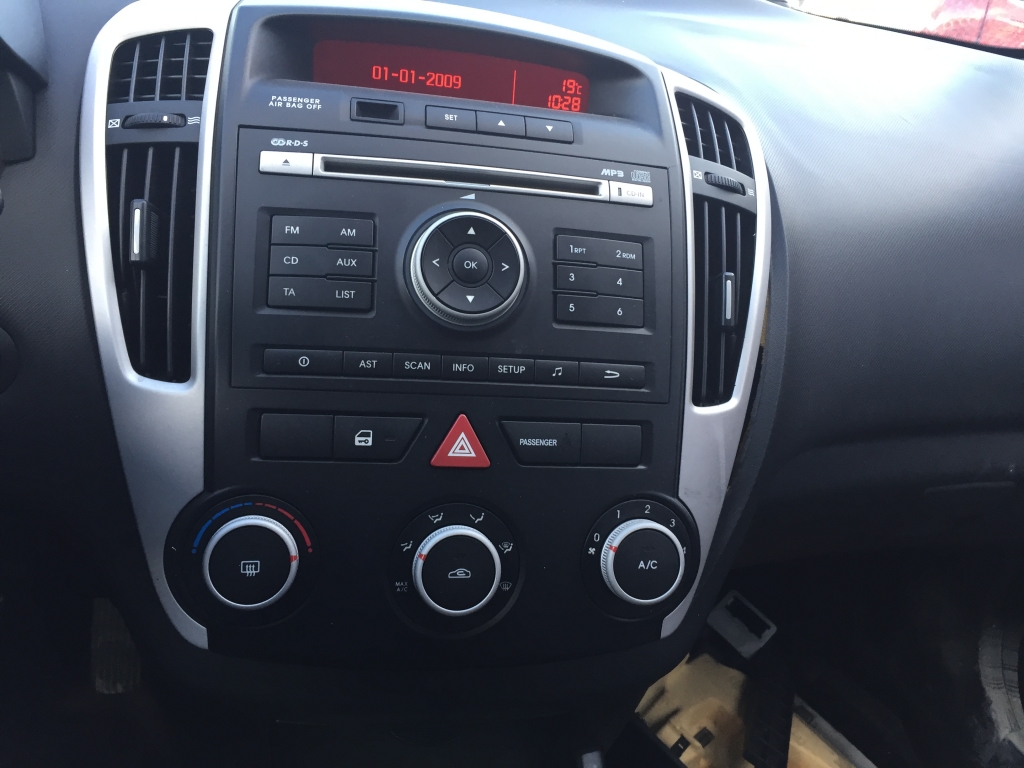 KIA CEED 1.4 INY 90CV