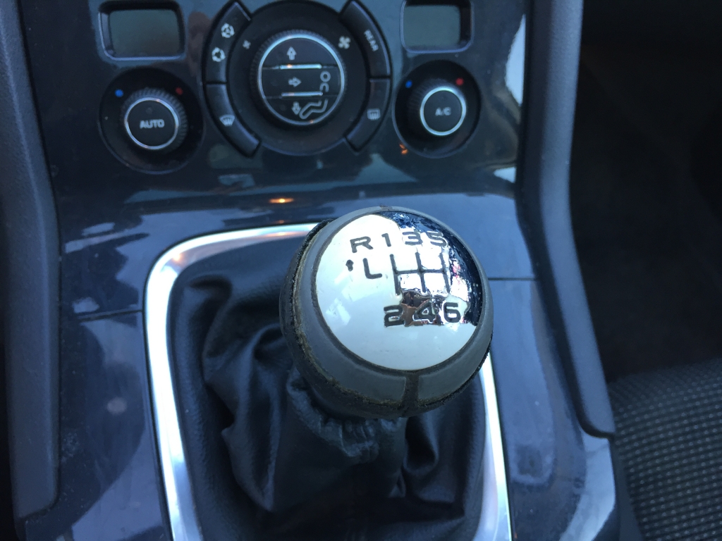 PEUGEOT 5008 1.6 HDI 115CV 7 PLAZAS