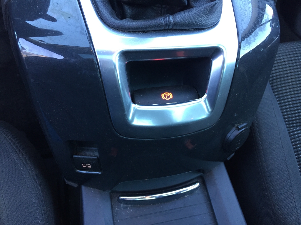 PEUGEOT 5008 1.6 HDI 115CV 7 PLAZAS