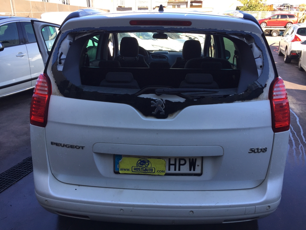 PEUGEOT 5008 1.6 HDI 115CV 7 PLAZAS