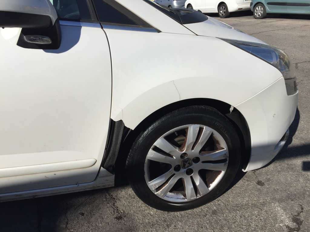 PEUGEOT 5008 1.6 HDI 115CV 7 PLAZAS