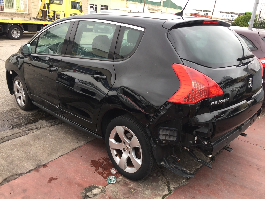 PEUGEOT 3008 1.6 HDI 110CV