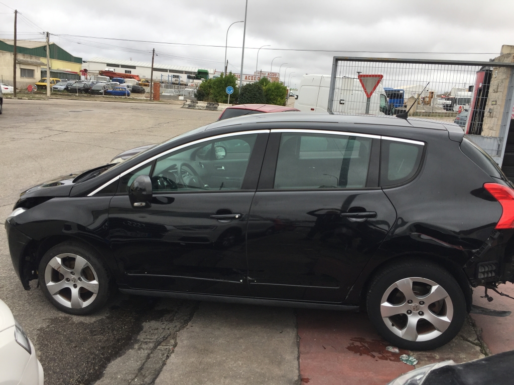 PEUGEOT 3008 1.6 HDI 110CV