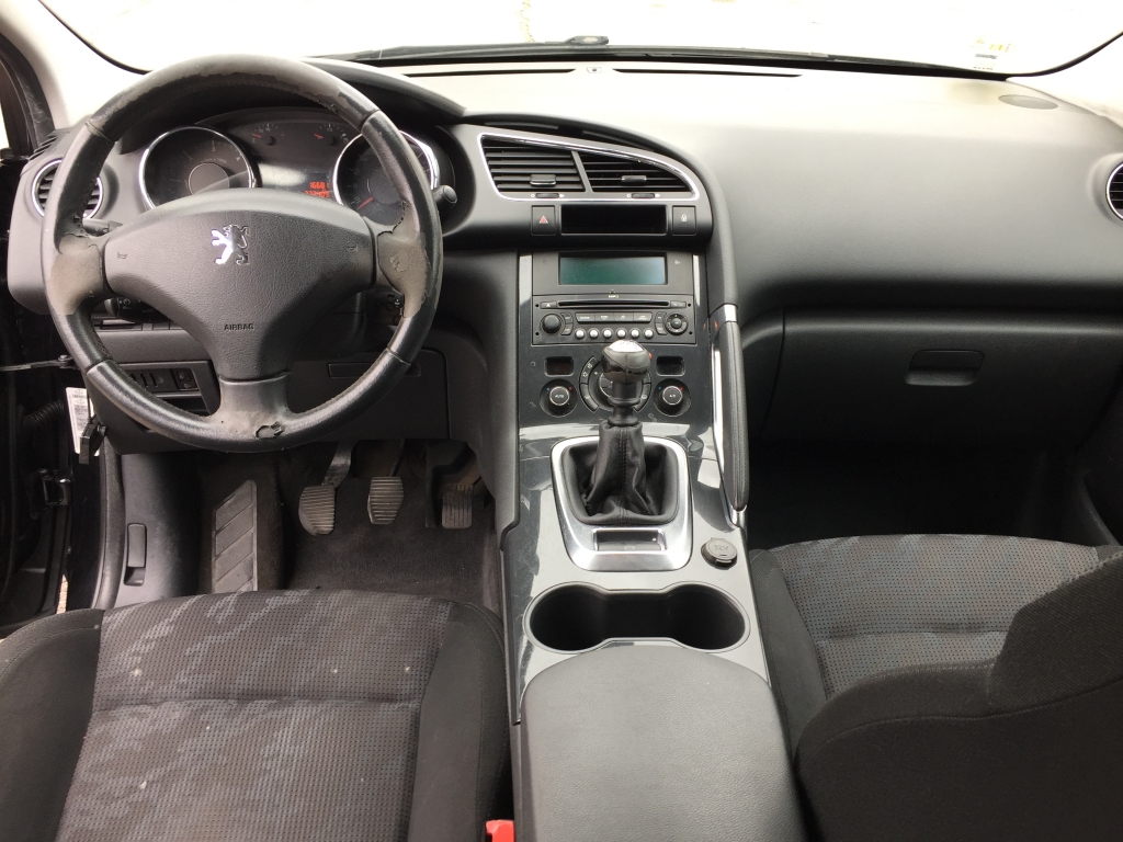 PEUGEOT 3008 1.6 HDI 110CV