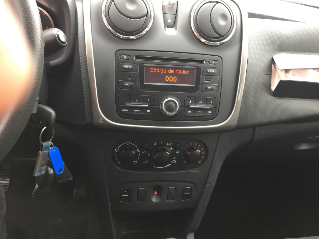 DACIA SANDERO 1.0 INY 90CV