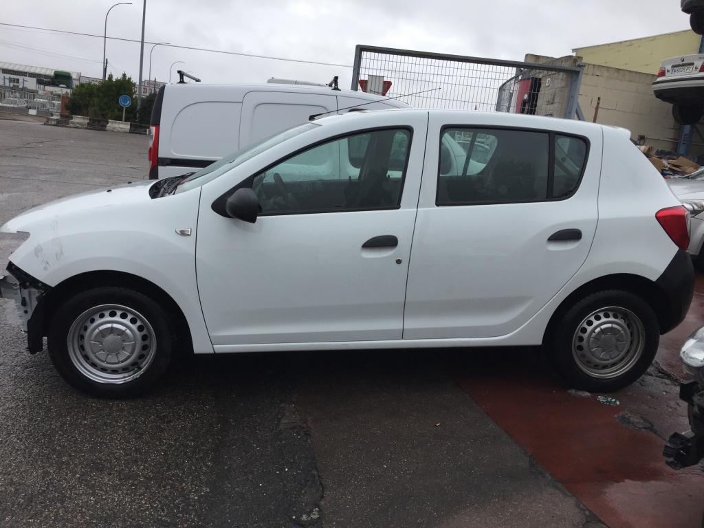 DACIA SANDERO1.4 INY 75CV