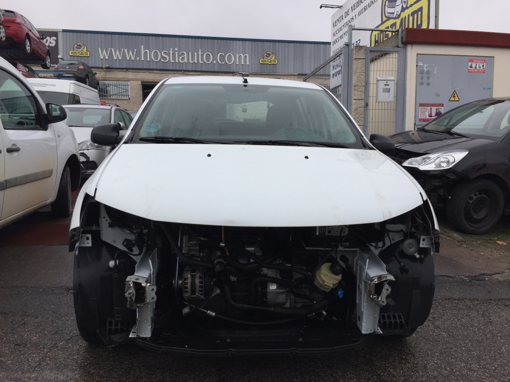 DACIA SANDERO1.4 INY 75CV