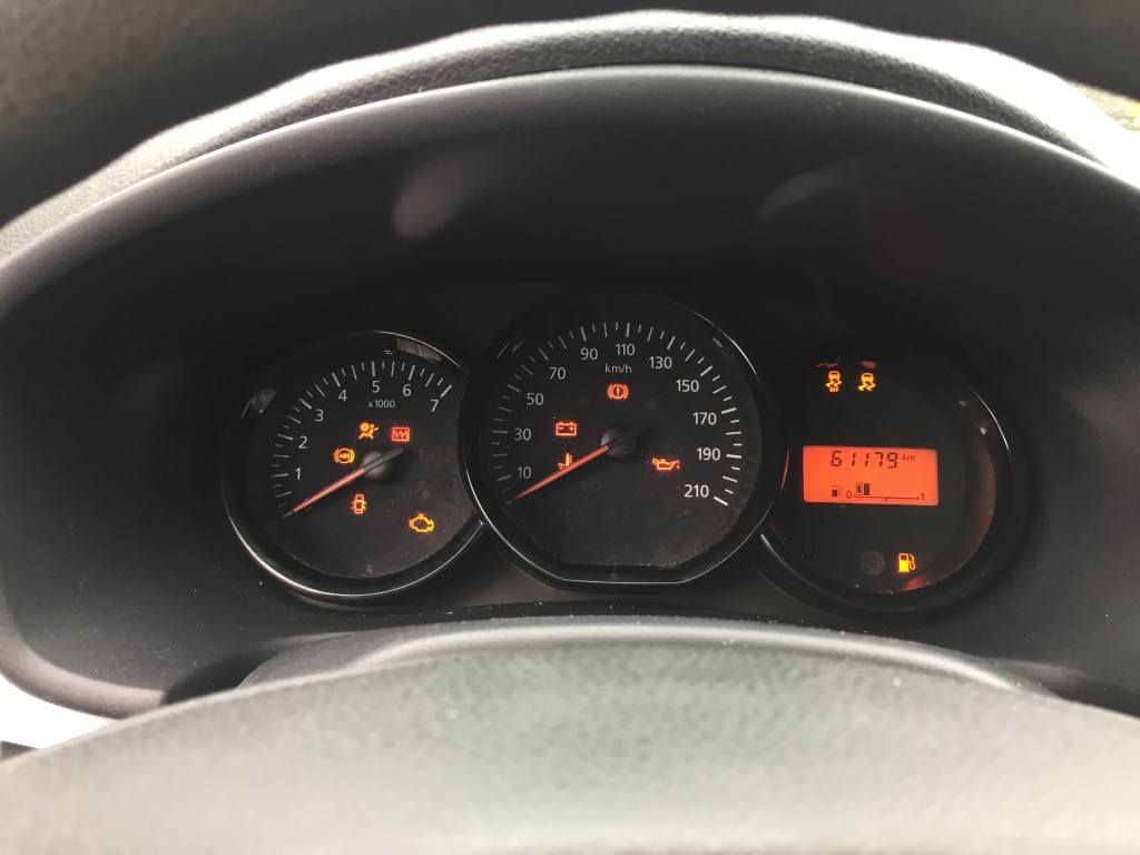 DACIA SANDERO1.4 INY 75CV